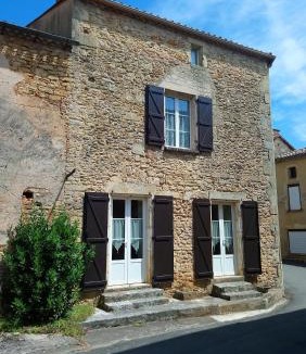 Lacapelle-Biron House | Grande maison de ville avec cheminée et loggia