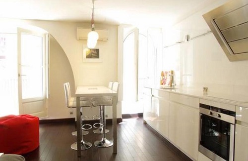 Bordeaux Golden Triangle Apartment | Grands Hommes