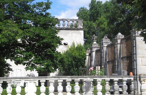 Champagne-et-Fontaine Cottage | Green Perigord, house, historical monument, 6 rooms, heated pool, tennis court