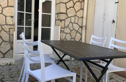Quartier du Casino Apartment | Ground floor apartment with large terrace 20 meters from the beach