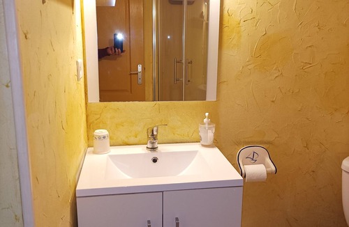 Le Gua Bed & Breakfast | Guest house, double room Pêcheur with heated pool near Royan.