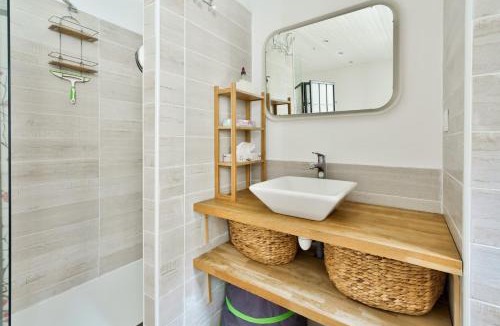 Hotel de Ville - Quinconces Apartment | GuestReady - Old town charm and modern comfort