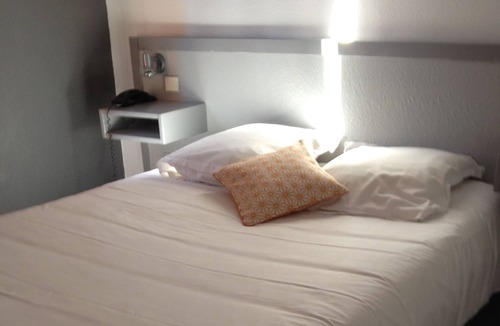 Ambares-et-Lagrave Hotel | Hôtel Amaya