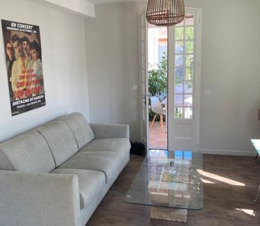 Eugenie-les-Bains Apartment | Hôtel Chez Léonie - Chez Mamie Canne