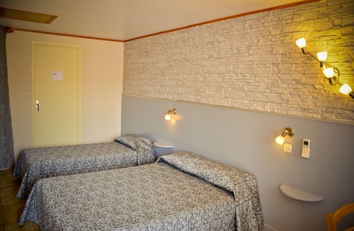 Hourtin Hotel | Hôtel les Pins