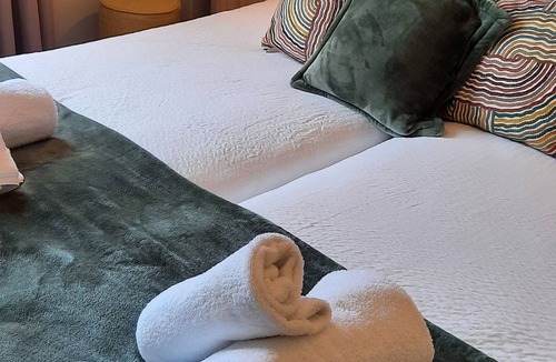 Saint-Pee-sur-Nivelle Hotel | Hôtel Mendionde