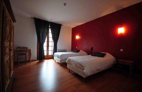 Sainte-Foy-la-Grande Hotel | Hôtel Restaurant Le Victor Hugo