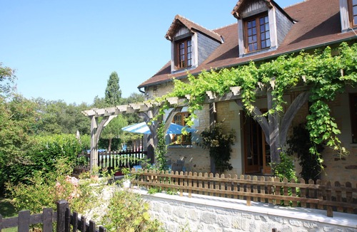 Saint-Sauveur House | Haven of peace, sweet home, swimming pool, 7 beds between Tours and Poitiers