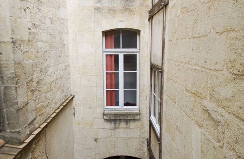 Bordeaux Golden Triangle Apartment | Heart of the Bordeaux Golden Triangle Lovely apartment