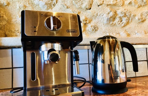 Gardegan-et-Tourtirac House | Heated pool, beautiful traditional stone house & stunning views near St Émilion