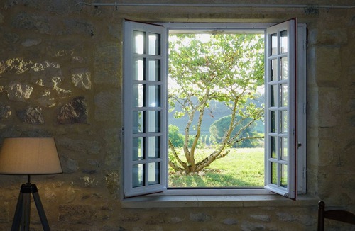 Gardegan-et-Tourtirac House | Heated pool, beautiful traditional stone house & stunning views near St Émilion