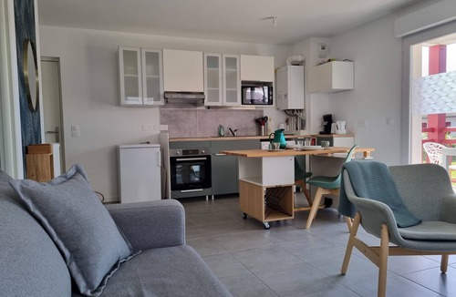 Briscous Apartment | Herriko Apartment, 1 to 2 adults and 1 child
