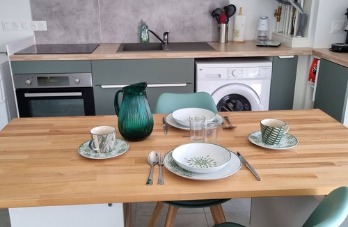 Briscous Apartment | Herriko Apartment, 1 to 2 adults and 1 child