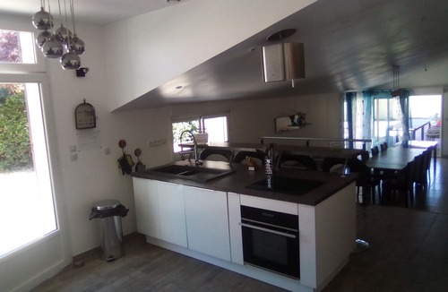 Les Mathes House | high capacity house can accommodate up to 18 people.