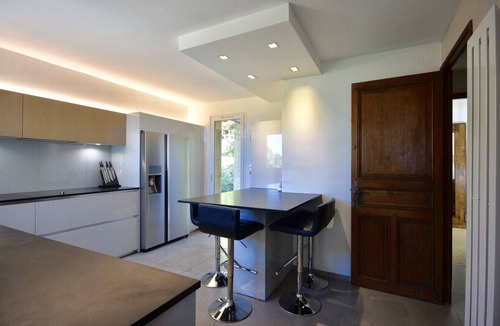 Hyeres Villa | High end estate with superb sea view, heated swimming pool, tennis, jacuzzi
