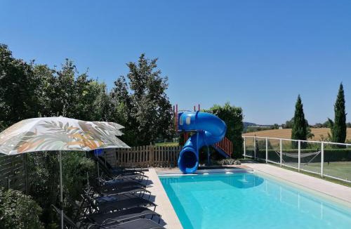 Lusignac House | Holiday Home in Lusignac with Private Pool
