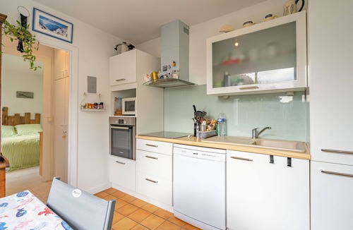 Meschers-sur-Gironde House | Holiday Home 'Sa-Mi-Ra' close to the Beach with Terrace