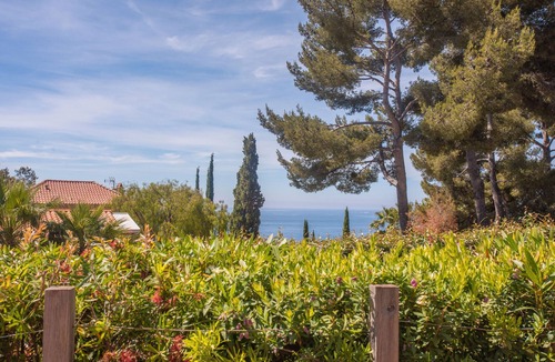 Le Dramont House | Holiday Home 'Cap Esterel Vue Mer' with Sea View, Wi-Fi and Air Conditioning
