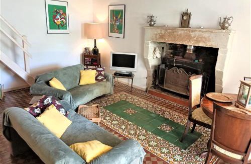 Saint-Jean-de-Sauves House | Holiday Home in Loire near Castles and Nature
