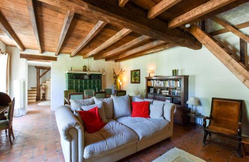 Saint-Jean-de-Sauves House | Holiday Home in Saint-Jean near Loire Castles