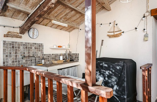 Nuaille d'Aunis House | Holiday Home "La Closerie de l'Écrevisse" with Private Whirlpool & Wi-Fi