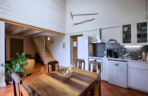 Verac House | Holiday Home 'La Grange D'Oustaud' with Private Pool, Private Terrace and Wi-Fi
