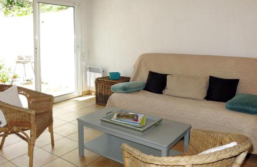 La Flotte House | Holiday Home La Touche-3 by Interhome