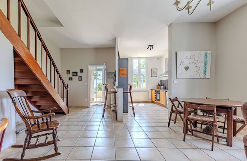 Montagne House | Holiday Home 'Les Marronniers' with Private Pool, Private Terrace and Wi-Fi