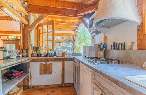 Pissos House | Holiday Home 'Maison Landaise' with Private Terrace, Private Garden and Wi-Fi