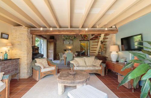 Payroux House | Holiday Home Moulin De Mois by Interhome
