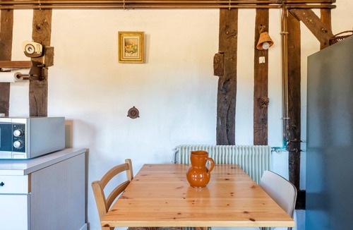 Sabres House | Holiday Home 'Petit Chantalaoude' with Private Terrace, Private Garden and Wi-Fi