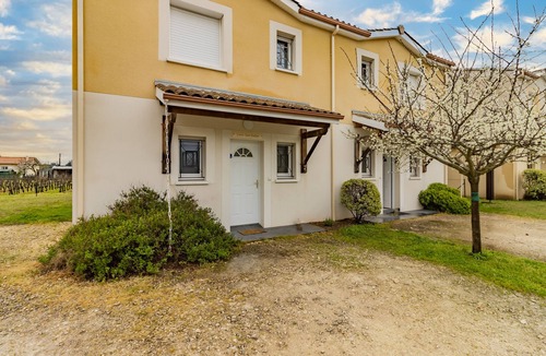 Libourne House | Holiday Home 'Villa 1-2 Pers- Libourne' with Private Terrace, Wi-Fi and Air Conditioning
