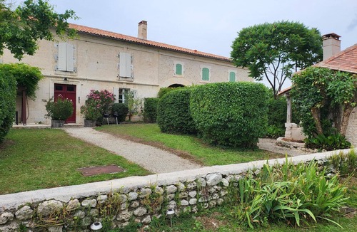 Ronsenac House | Holiday house Ronsenac for 1 - 28 persons with 13 bedrooms - Holiday house