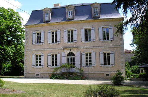 Monflanquin House | Holiday Manoir 14x7m pool, walking distance & views to stunning medieval village