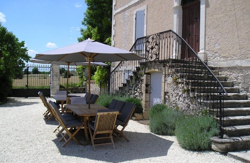 Monflanquin House | Holiday Manoir 14x7m pool, walking distance & views to stunning medieval village