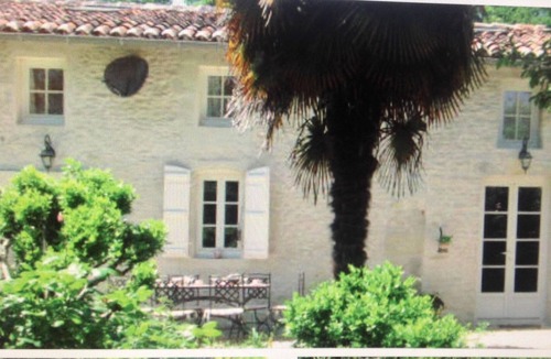 Cherac Villa | Holiday Villa - Cognac vineyards - swimming pool for 6 adults 2 children