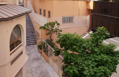French Riviera Apartment | Home for 2 few steps from center of Monte Carlo