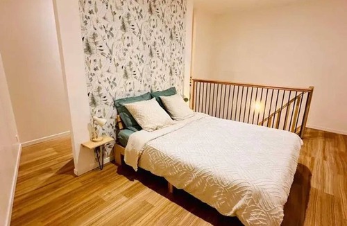 Barbezieux-Saint-Hilaire House | Homerez - Cozy house near Barbezieux - 50 m² with shared garden
