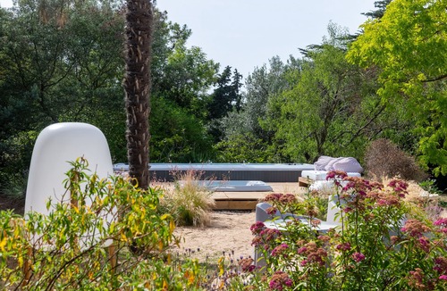La Couarde-sur-Mer House | HOMERE home in the middle of a garden with 2 spas, heated swimming pool and relaxation spa