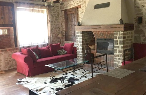 Ladignac le Long House | Homerez - Amazing house for 6 ppl. with terrace at Ladignac-le-Long
