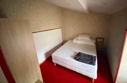 Mouterre-Silly House | Homerez - Amazing house for 16 ppl. with garden and terrace at Mouterre-Silly