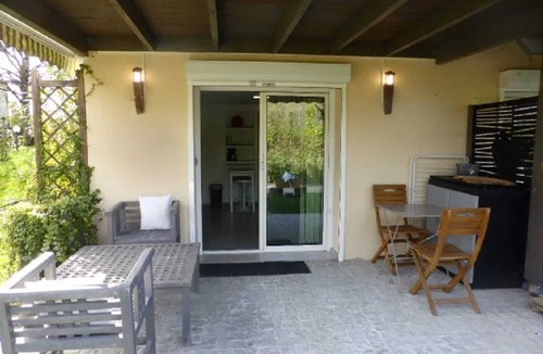 Latresne Apartment | Homerez - Apartment in Latresne with Terrace
