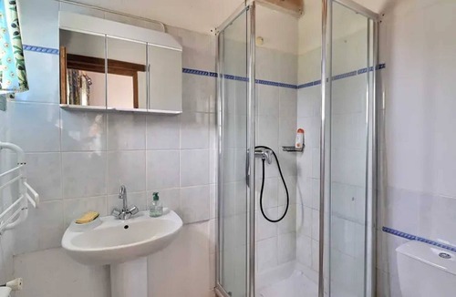 Saintes-Maries-de-la-Mer Apartment | Homerez - Apartment Saintes-Maries-de-la-Mer