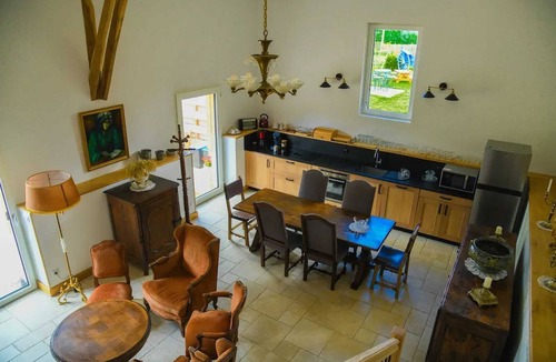 Castels Villa | Homerez - Charming Villa with Private Pool in Castels