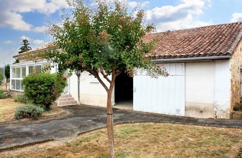 Montbron House | Homerez - Charming House in Montbron with Terrace and Garden