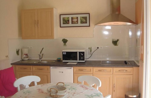 Bussac-Foret House | Homerez - Comfortable House in Bussac-Forêt - Pool