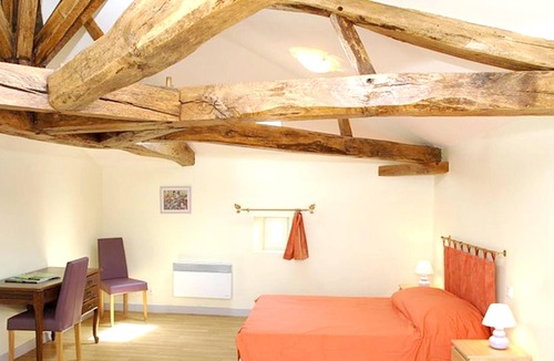 Saint-Vincent-la-Chatre House | Homerez - Big house for 9 ppl. with shared pool at Saint-Vincent-la-Châtre