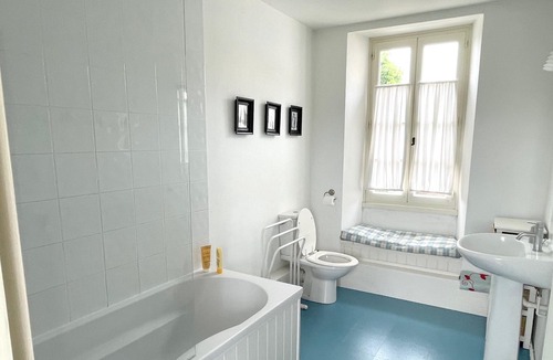 Saint-Palais-du-Ne House | Homerez - House for 4 pers. with shared pool in Saint-Palais-du-Né