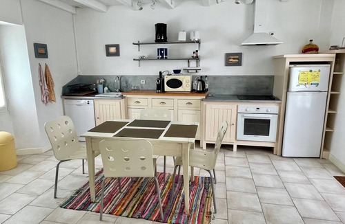 Saint-Palais-du-Ne House | Homerez - House in Saint-Palais-du-Né