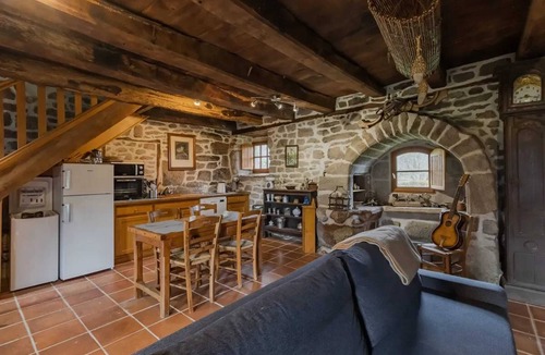 Chaumeil House | Homerez - House in Chaumeil with Fireplace